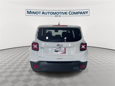 Certified 2023 Jeep Renegade Latitude image 7