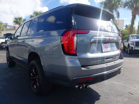 Used 2022 GMC Yukon XL AT4 AWD/4WD image 11