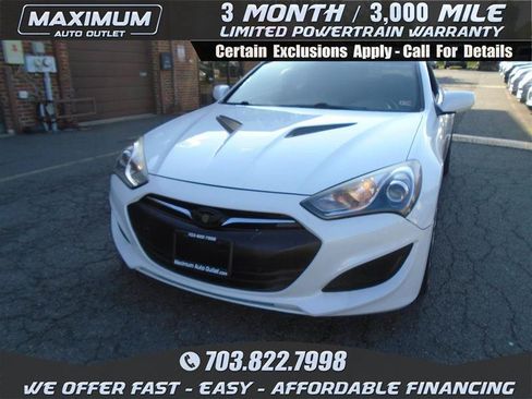 Used 2013 Hyundai Genesis 2.0T RWD image 1