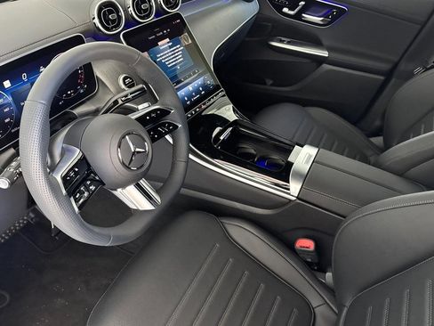 New 2025 Mercedes-Benz GLC 350e 4MATIC image 4