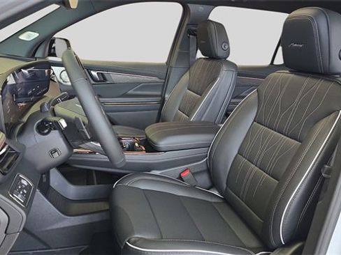 New 2026 Buick Enclave Avenir w/ Super Cruise Package image 11