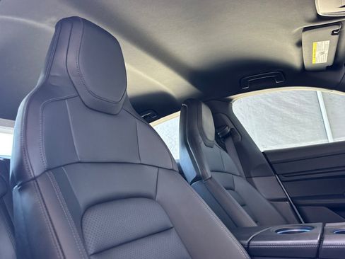 Certified 2022 Porsche Taycan 4S AWD/4WD image 16