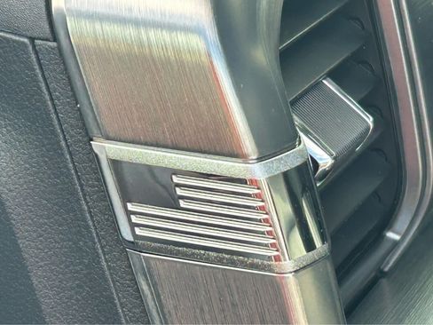 Used 2022 Ford F150 Lariat w/ Equipment Group 502A High AWD/4WD image 20