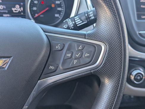 Used 2022 Chevrolet Equinox LT AWD/4WD image 22