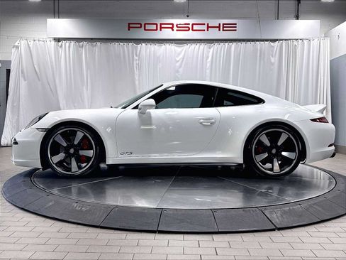 Used 2016 Porsche 911 Carrera GTS RWD image 2