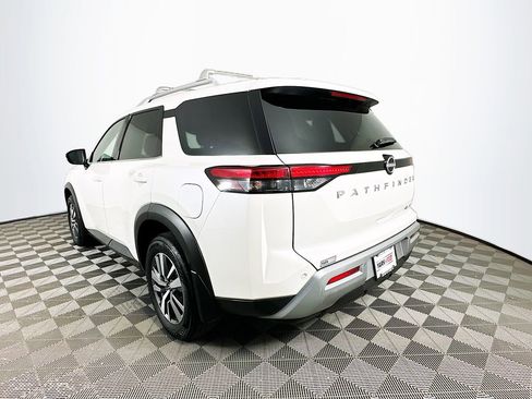 Certified 2024 Nissan Pathfinder SL AWD/4WD image 8