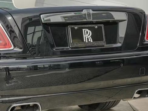 Certified 2016 Rolls-Royce Ghost Extended Wheelbase image 13