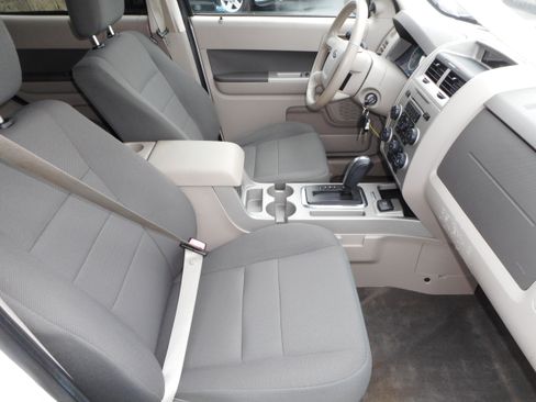 Used 2009 Ford Escape 4WD Hybrid image 27