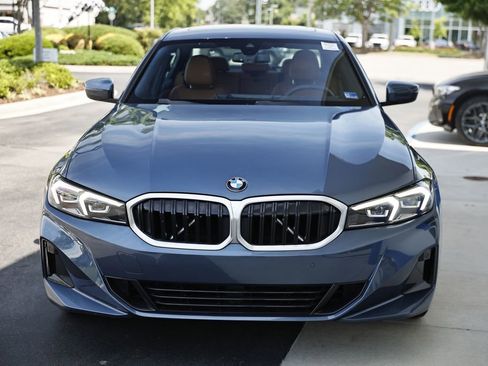 Used 2025 BMW 330i Sedan w/ M Sport Package RWD image 14