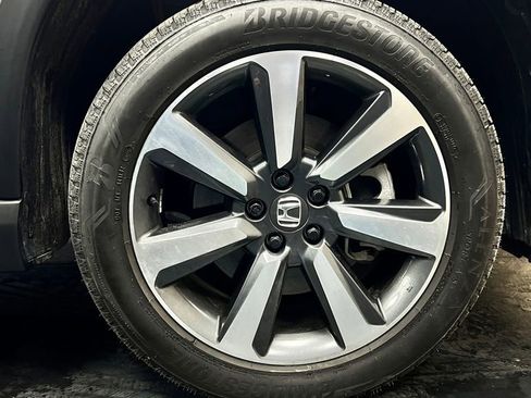 Used 2025 Honda Pilot Elite image 24
