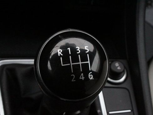 Used 2021 Volkswagen Jetta R-Line image 37