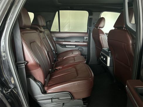 Used 2024 Ford Expedition Max Limited image 39