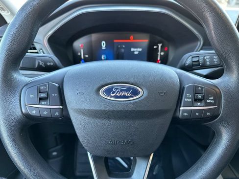 Certified 2025 Ford Escape Active FWD image 22