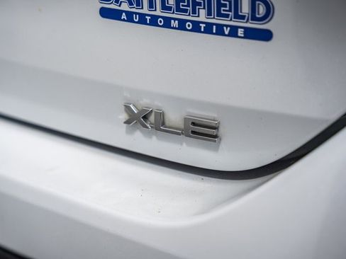 Certified 2022 Toyota Highlander Bronze Edition image 8