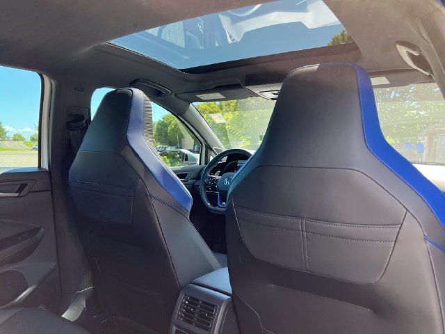 Used 2024 Volkswagen Golf R AWD/4WD image 33