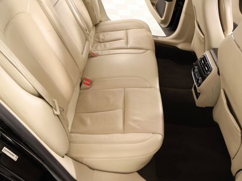 Used 2019 Lincoln Continental Reserve FWD image 14