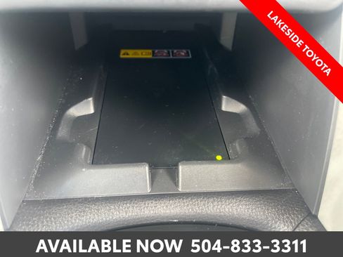Used 2025 Toyota Corolla Cross AWD Hybrid image 31