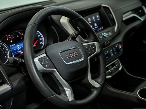 Used 2024 GMC Terrain SLE w/ Driver Convenience Package AWD/4WD image 15