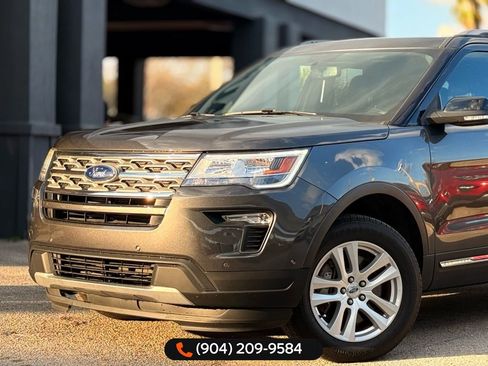 Used 2018 Ford Explorer XLT w/ Equipment Group 202A image 4