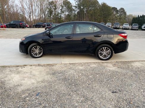 Used 2014 Toyota Corolla LE image 8