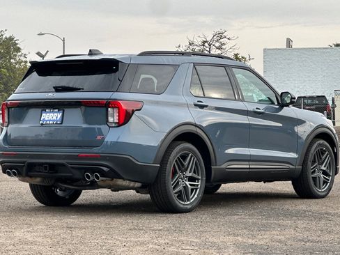 New 2026 Ford Explorer ST w/ Sun And Sound Package image 4