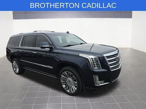 Used 2019 Cadillac Escalade ESV Platinum AWD/4WD image 3