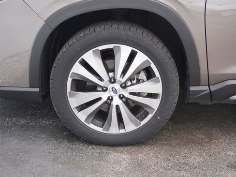 Used 2022 Subaru Ascent Limited w/ Technology Package AWD/4WD image 6