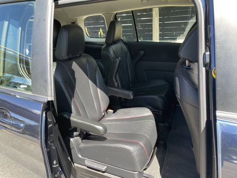 Used 2014 MAZDA MAZDA5 Grand Touring image 7