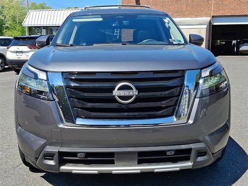 Certified 2024 Nissan Pathfinder SL w/ SL Premium Package AWD/4WD image 2