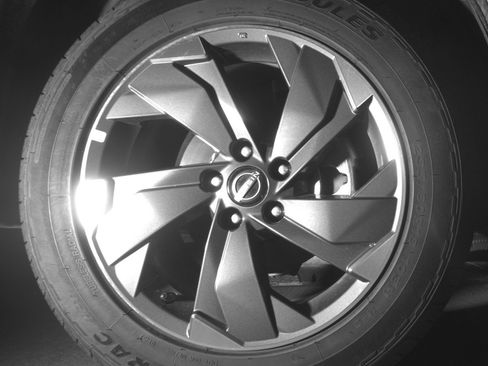 Used 2025 Nissan Rogue SV FWD image 13