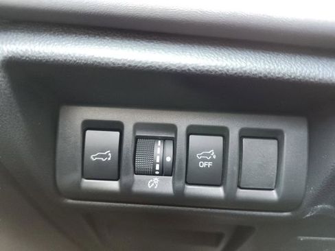 Used 2025 Subaru Outback Limited w/ Popular Package #2 AWD/4WD image 32