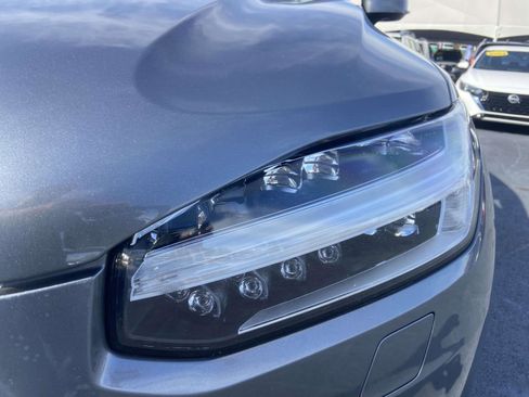 Used 2017 Volvo XC90 T8 Inscription w/ Vision Package image 5