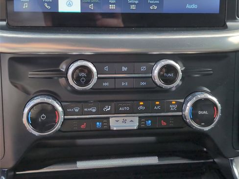 Used 2023 Ford F150 Lariat w/ Trailer Tow Package AWD/4WD image 20
