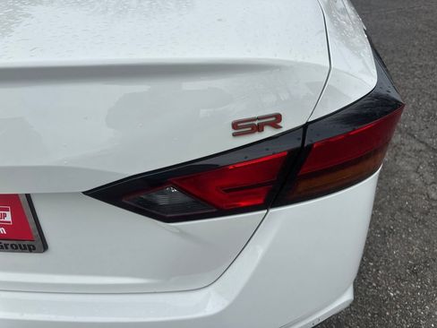 Used 2025 Nissan Altima 2.5 SR image 23