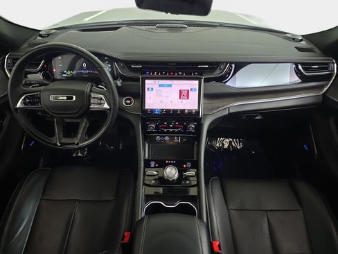 Used 2023 Jeep Grand Cherokee Overland w/ Advanced Protech Group III AWD/4WD image 12