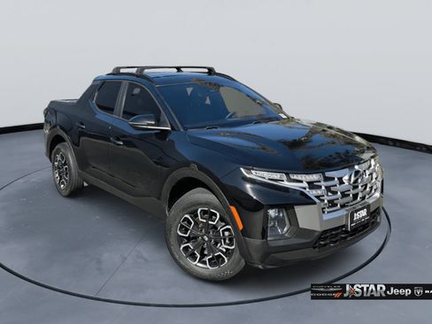 Used 2024 Hyundai Santa Cruz SEL w/ Activity Package FWD image 3