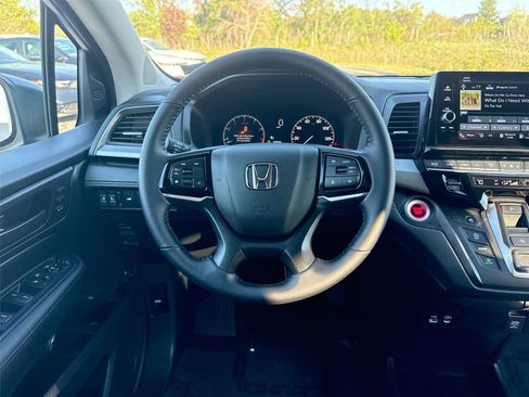 Certified 2026 Honda Odyssey EX-L image 23