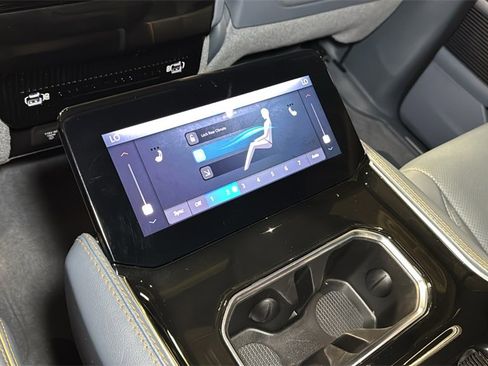 Used 2022 Jeep Grand Wagoneer Series II image 18