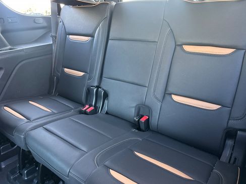 Used 2023 GMC Yukon AT4 image 18