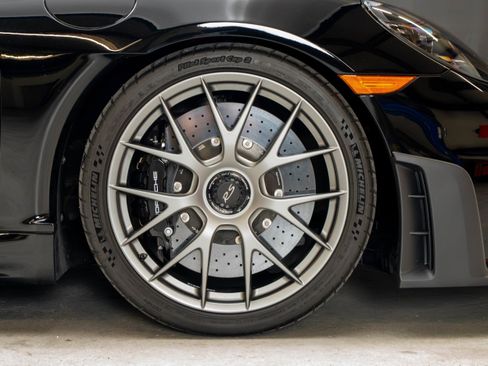 Certified 2025 Porsche 718 Boxster Spyder RS RWD image 19
