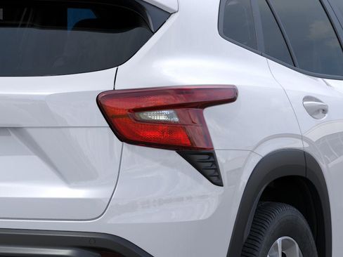 New 2026 Chevrolet Trax LS w/ LS Convenience Package FWD image 47