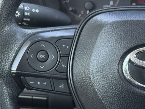 Used 2025 Toyota Corolla LE FWD image 14