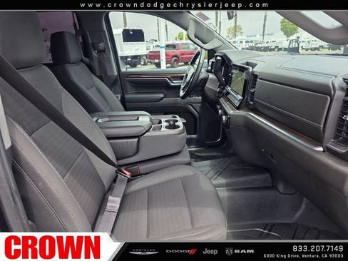 Used 2023 Chevrolet Silverado 1500 LT w/ Protection Package RWD image 11