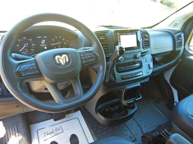 Used 2025 RAM ProMaster 2500 w/ Convenience Group FWD image 7