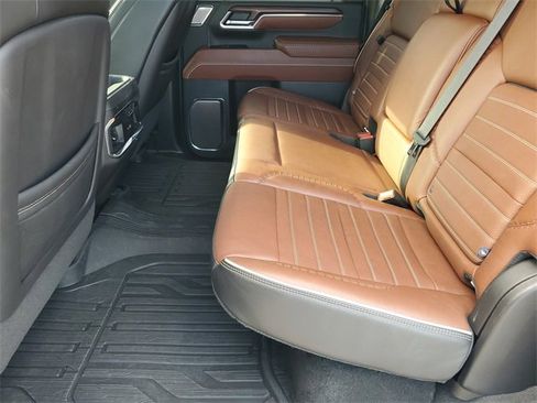 Used 2024 GMC Sierra 2500 Denali Ultimate w/ Max Trailering Package image 22