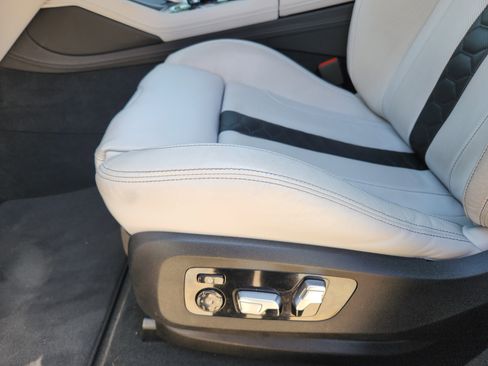 Used 2021 BMW X6 M w/ Competition Package image 28