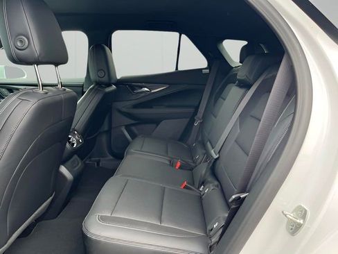 New 2025 Chevrolet Blazer EV LT image 30