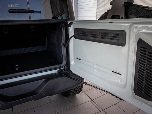 Used 2023 Ford Bronco Outer Banks AWD/4WD image 18