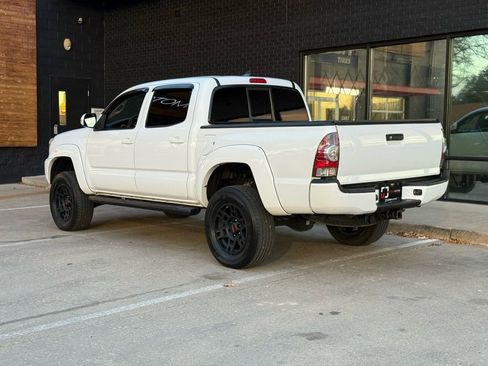 Used 2015 Toyota Tacoma 4x4 Double Cab image 3