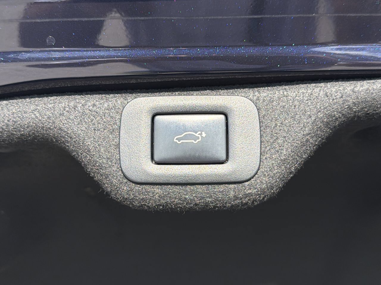 Used 2019 Lexus ES 300h w/ Accessory Package 2 FWD image 9